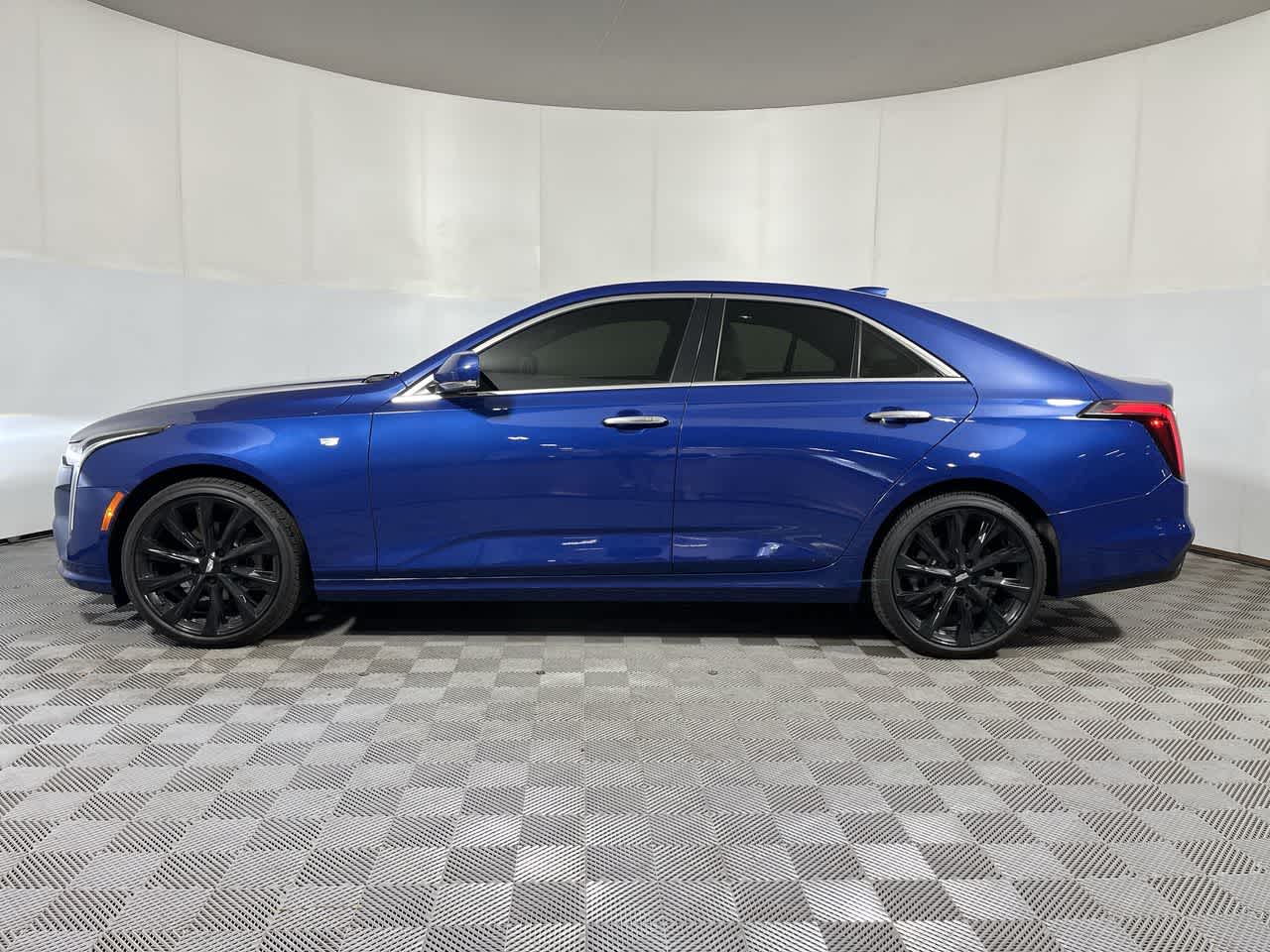 2022 Cadillac CT4 — detail view