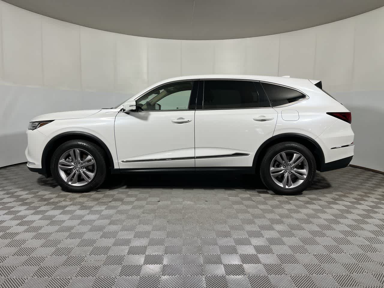 2024 Acura MDX — detail view