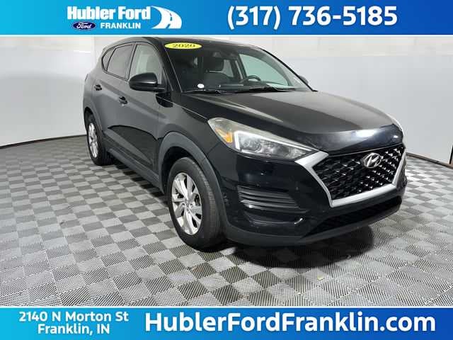2020 Hyundai Tucson SE in Black Noir Pearl — front three-quarter view