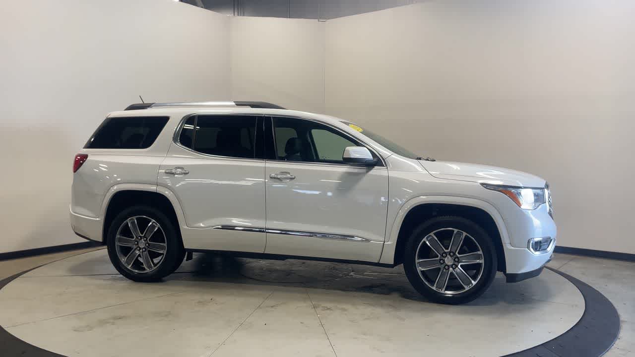 2019 GMC Acadia — interior view