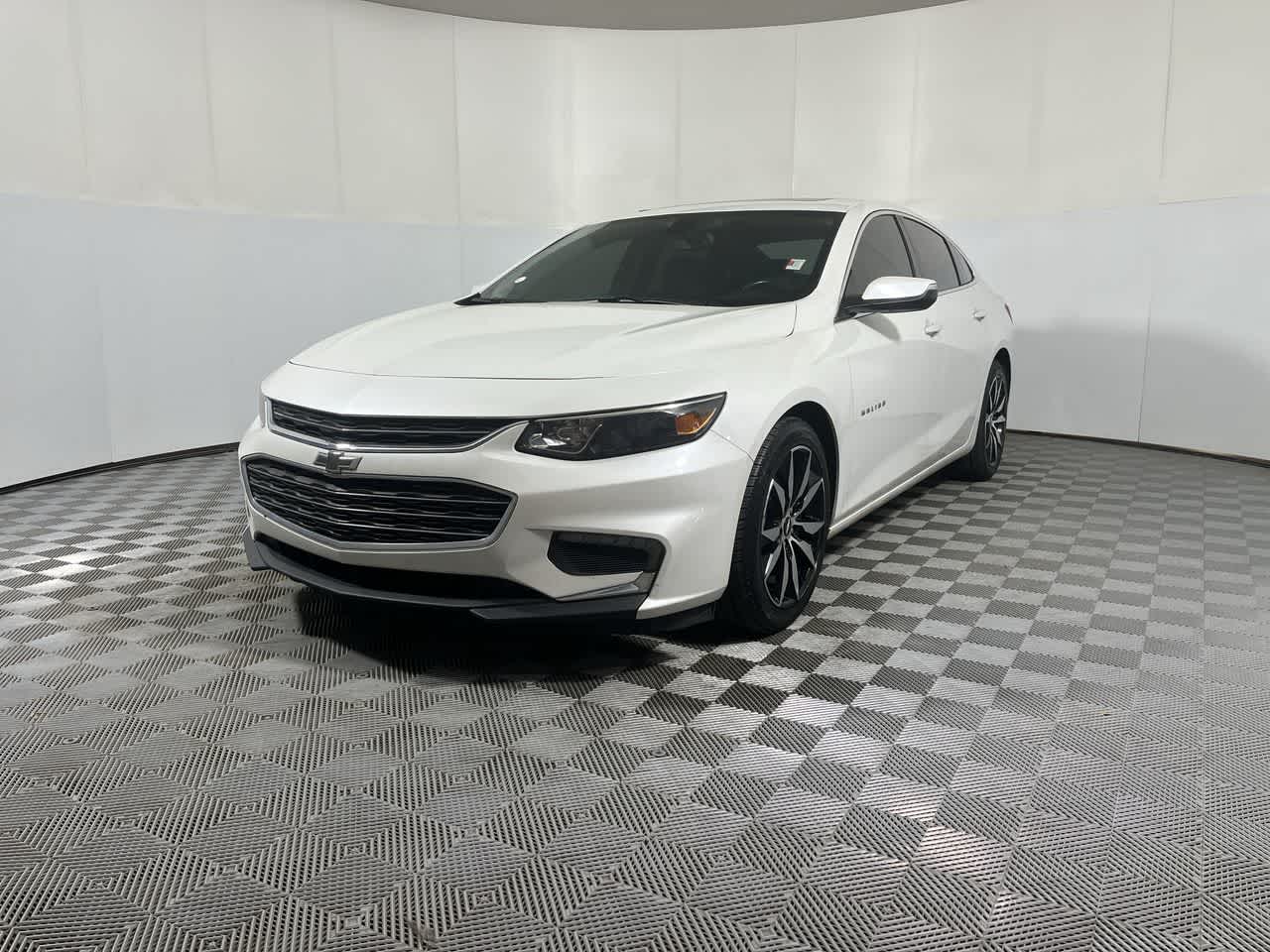 2017 Chevrolet Malibu — interior view