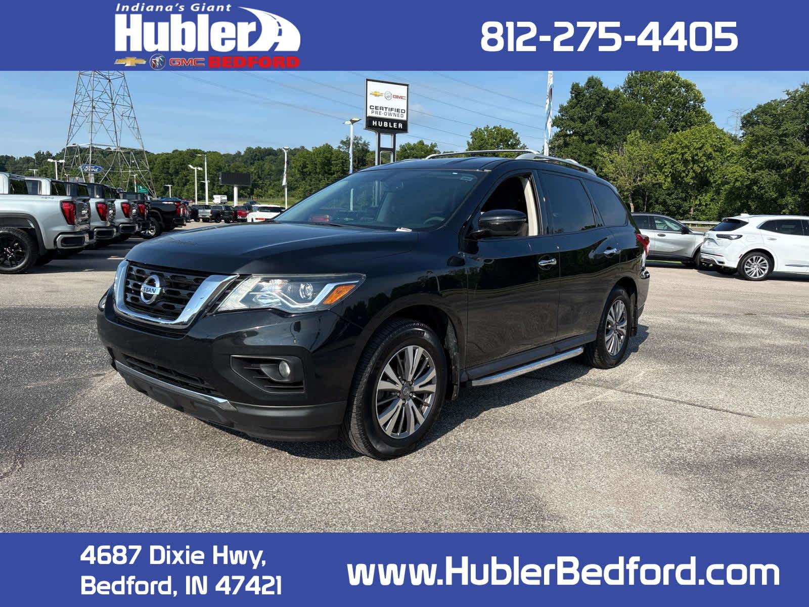 2020 Nissan Pathfinder SV in Black — front three-quarter view