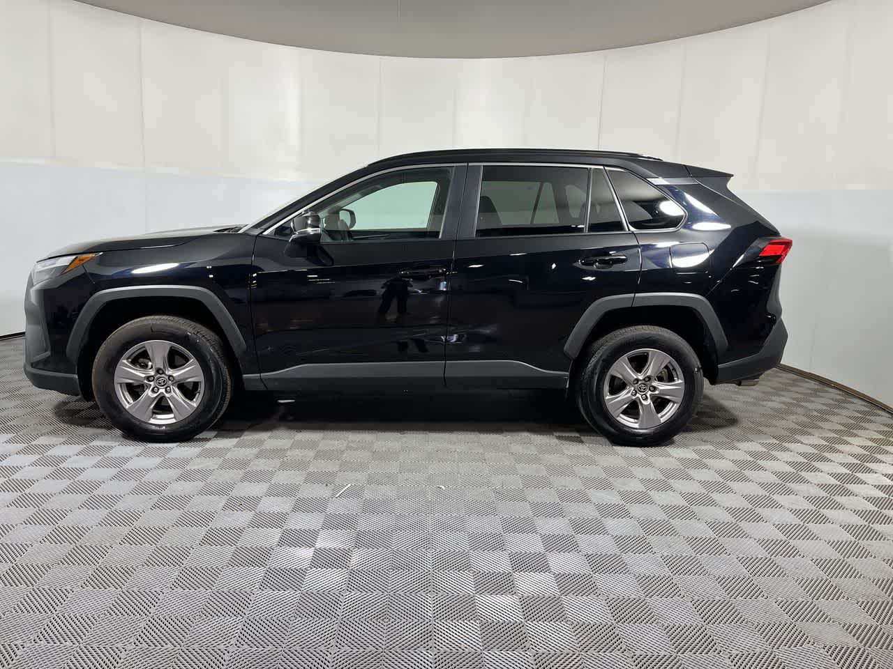 2025 Toyota RAV4 — detail view